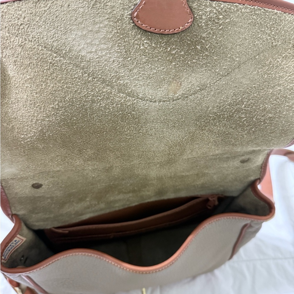 Classic Two-Tone Leather Shoulder Bag - Picture 5 of 6